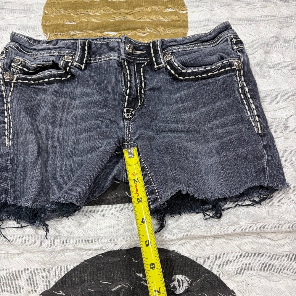 Miss Me Sz 29 Womens Gray Shorts Denim Cut Offs Beach Pool Travel Y2K Bikercore - Picture 12 of 13